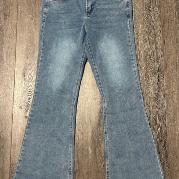 Simple Society Jeans Women 9 29 Bell Bottom Pockets Eco Friendly Outdoor - Picture 6 of 6